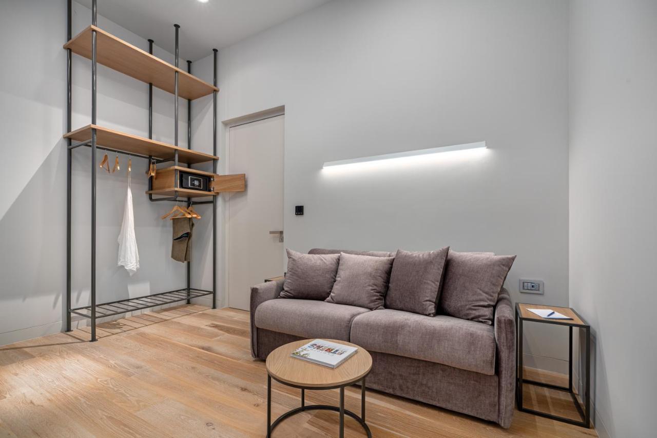 Hellenic Vibes Smart Hotel アテネ エクステリア 写真 A room at the hotel
